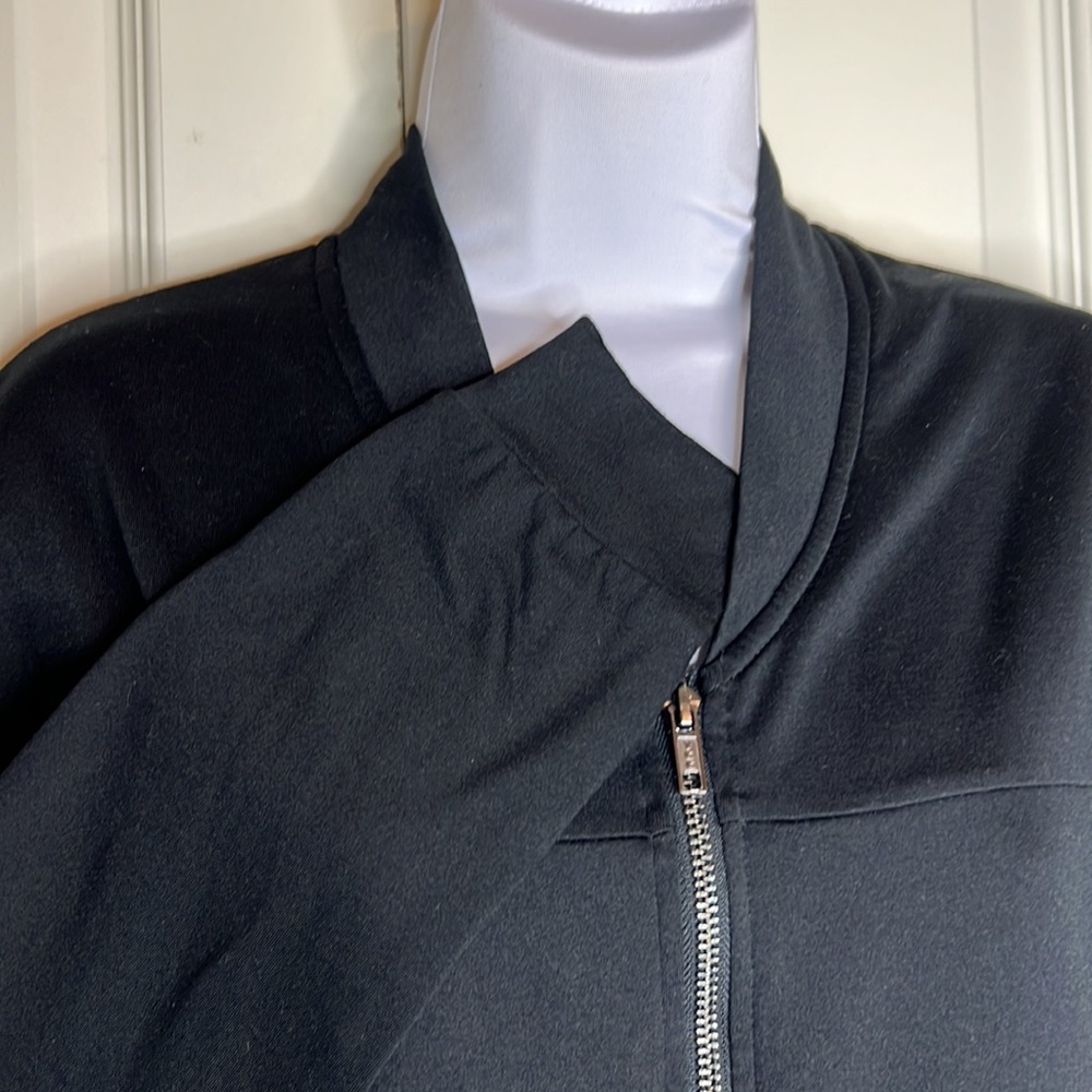Fabletics Zip Front Long Sleeve Black Jacket Sz Xs - image 5